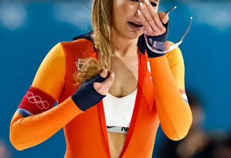 她只是拉了一下拉链，Nike 却赚了 100 万美元！