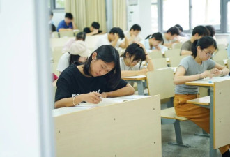 大学四六级该取消了! AI时代 英语没那么重要了