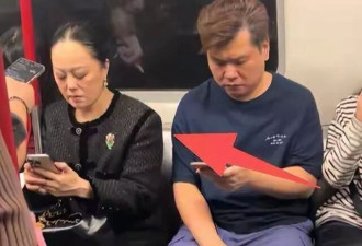 63岁章小蕙坐地铁被偶遇！十万块外套遮不住老态