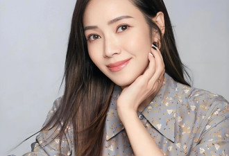 侯佩岑自曝育儿观是让孩子教父母 直言自己坚持正向教育