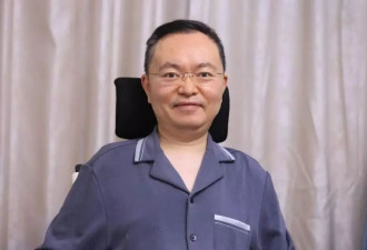 “吃饭喝水都像战斗”！“抗冻”第七年，蔡磊已完全失语