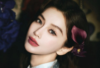 Angelababy生日写真大片，解锁紫罗兰中式美人，旗袍配紫瞳美出新高度