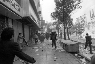 哈梅内伊生平：见证中东风云 一个时代的结束
