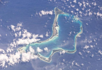 地球另一边，两国突然立即中断外交关系