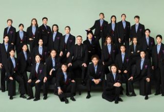 Prada为中国女足打造全新制服 撞衫鲁迅