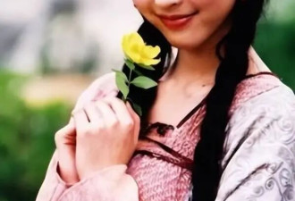 曾因颜值惊艳大众，事业爬坡期闪婚？吴佳妮离婚近10年，后悔了吗