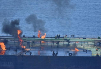 乌军夜间突袭！重创俄黑海舰队和石油设施