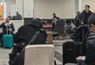 伊朗撤离同胞抵京:进入邻国第一眼就看到中国国旗