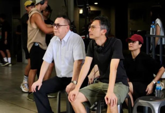 国安审查下，飞到台湾看电影的香港人