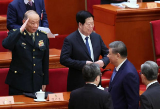 主席台，竟成铁幕下观察中国的唯一窗口