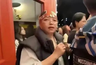 53岁张惠妹返乡被挤爆，超大钻戒引猜测，男友全程陪同显霸气