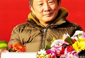 毁了半个娱圈美人的风流导演 如今67岁孤家寡人？老母成牵挂