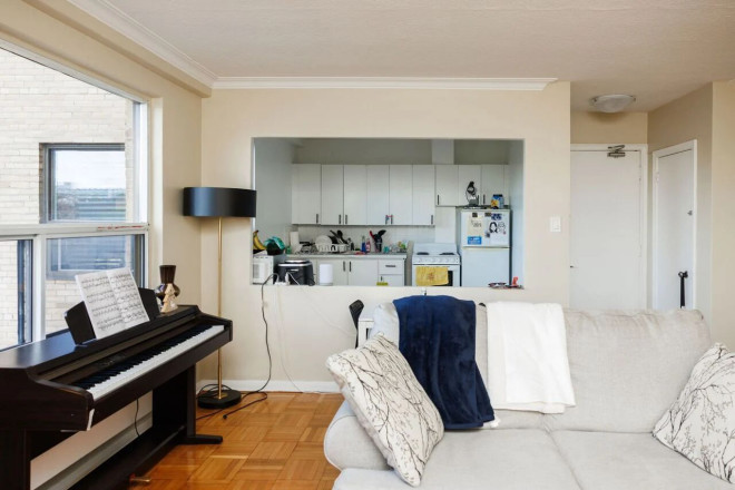 How a Gen Z finance enthusiast in Forest Hill spends her money