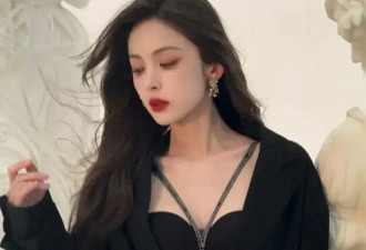 34岁古力娜扎晒出最新内衣代言美照，首次尝试狂野与性感结合