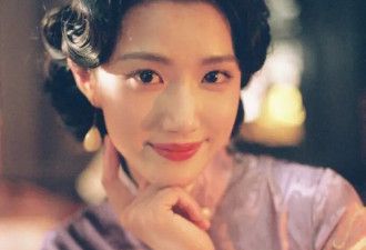 卢昱晓穿旗袍“谁看谁迷糊”！3套旗袍裙搭复古盘发，古典韵味足