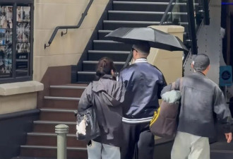 孙红雷新西兰逛街被偶遇 真人比电视里有魅力