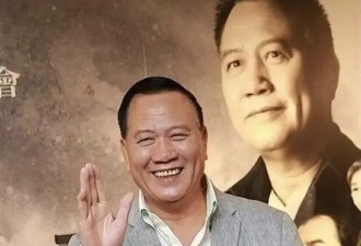 担心！香港知名影帝被曝健康出现问题，行动不便需要用轮椅代步