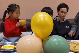 张纪中给7岁儿子庆生，一家6口同框