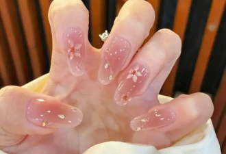 低饱和新中式：指尖一抹淡色 藏尽东方雅致