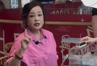 刘晓庆在三亚直播带货,生图和滤镜差别很大,75岁的状态很真实