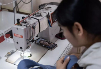 在透析室楼上，有一家“肾友工厂”