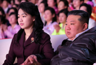 金正恩称朝女性为"革命坚实支柱" "心爱的女儿"..