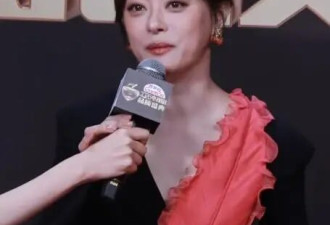 孙俪换新发型颜值回春！穿黑色高叉长裙亮相红毯，自曝邓超羡慕戏里的老公