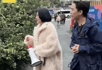 小S上街宣传快闪签名活动 自称是“杉菜的妹妹”