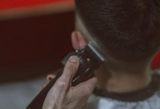 正月剪发克死舅？男遭舅妈怒告索赔天价