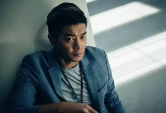 香港知名男星发表读书无用论,娶富婆妻衣食无忧