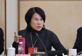 董明珠：年轻人嘴上抱怨，行动上没抱怨
