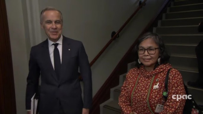 Prime Minister Mark Carney meets with new Liberal MP for Nunavut, Lori  Idlout, walks into meeting