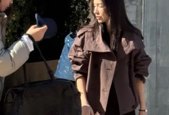 北京街头偶遇46岁董洁 一身春装个头不高 被她颜值震撼到