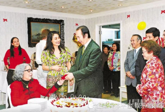 赌王元配黎婉华澳门大宅曝光,皇宫级内貌全公开,极品古董随处可见