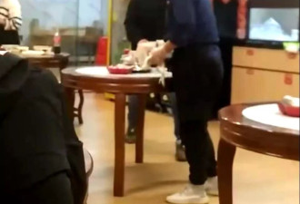 51岁港星麦家琪，扎根广东小县城卖10元云吞