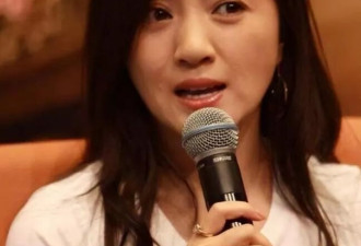 她曾是冯巩"御用老婆",连登五年春晚后精神失常,现在52岁怎样了?