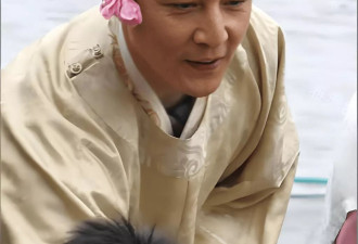 51岁吴彦祖近况曝光！坚持无性婚姻却恩爱如初