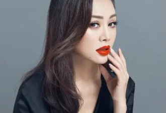 宁静儿子近照曝光，185大帅哥做金融，难怪她说这是自己最大底气
