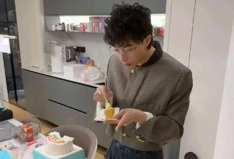 庾澄庆伊能静儿子恩利发文庆24岁生日 与家人同框爱意满满