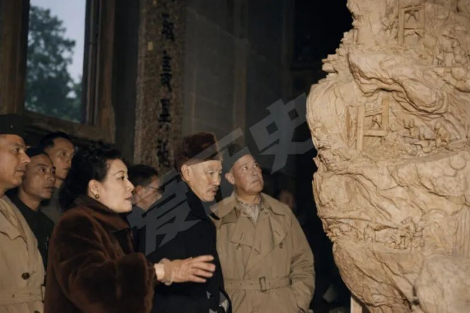 独家照片：1945年蒋介石在故宫的真实瞬间_无忧资讯