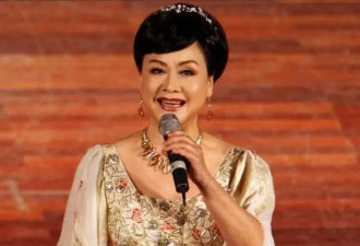 81岁李谷一瘦到脱相，回应告别春晚，曾坦言：“我不是个贤妻良母”