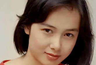  蒋雯丽英国街头被偶遇！素颜出镜满脸皱纹 