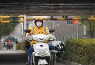 2.4亿人的“灵活就业”，到底灵活了谁？