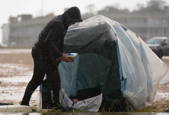 以军弹雨下，80万黎巴嫩人流离失所