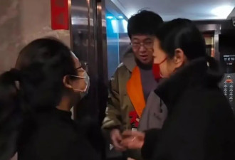 倪萍27岁儿子罕见露面:天生眼疾险失明,被她养成了1米9山东大汉