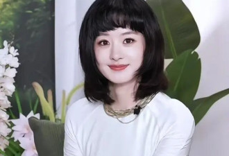 38岁赵丽颖面相变了！短发白裙亮相直播间