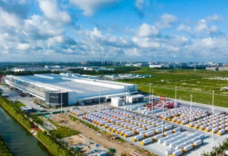 特斯拉200亿元光伏大单曝光：美国制造、中国设备
