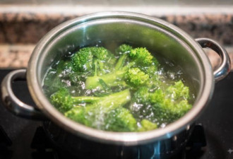 吃水煮菜+糙米饭 血糖降不下来 营养师点出关键