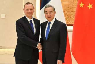 王毅通话法国总统外事顾问：不义之战不应继续
