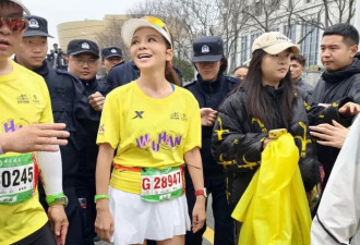 52岁朱迅8天跑2场马拉松，曾34岁患癌，一度在死亡边缘徘徊